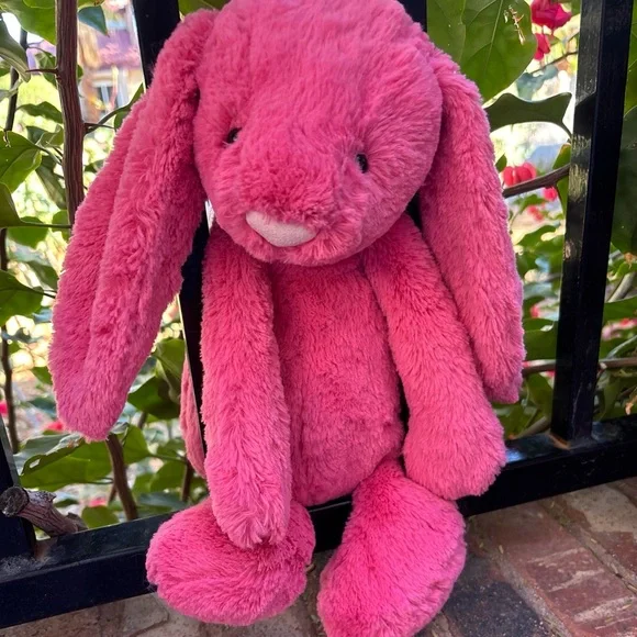 Jellycat STRAWBERRY BUNNY Dark Pink Rabbit RETIRED 14" Rare Heart shape nose - Picture 1 of 8